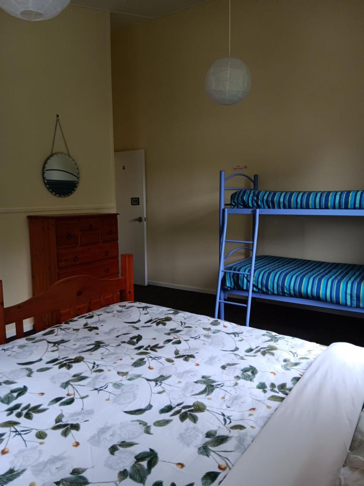 Purple Hen Country Lodge Katikati Luaran gambar